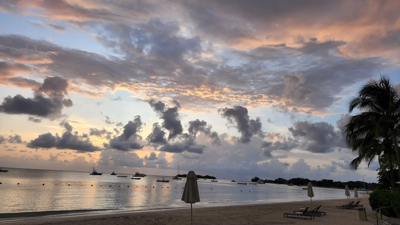 Jamaica beach representing Riu Reggae adults-only all-inclusive vacations